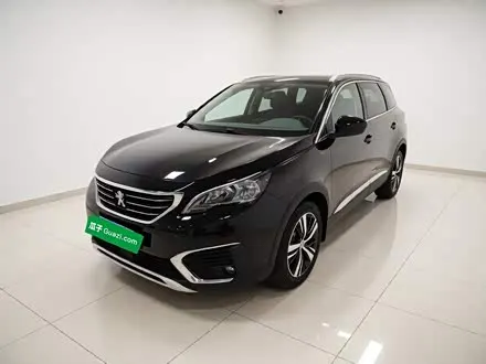 PEUGEOT 5008 2017