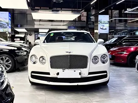 BENTLEY FLYING SPUR 2014