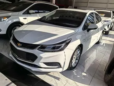 CHEVROLET CRUZE 2018