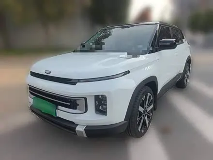 GEELY ICON 2023