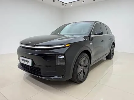 LI AUTO L6 2024