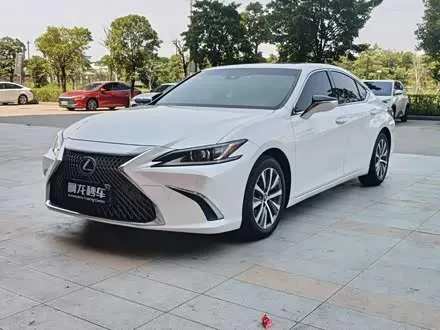 LEXUS ES — из Китая под ключ