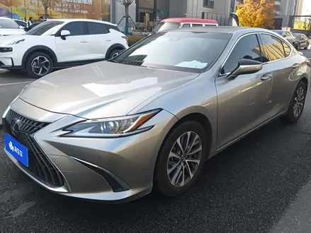 LEXUS ES — из Китая под ключ
