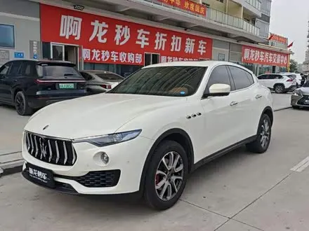 MASERATI LEVANTE 2019