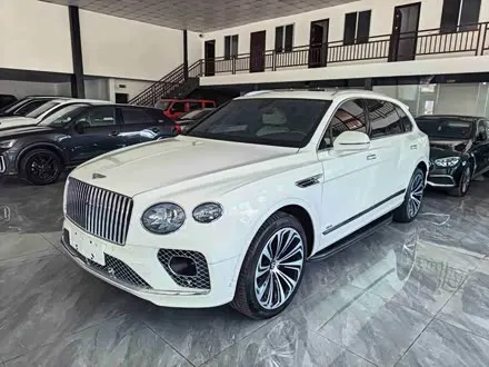 BENTLEY BENTAYGA 2023