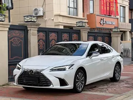 LEXUS ES — из Китая под ключ