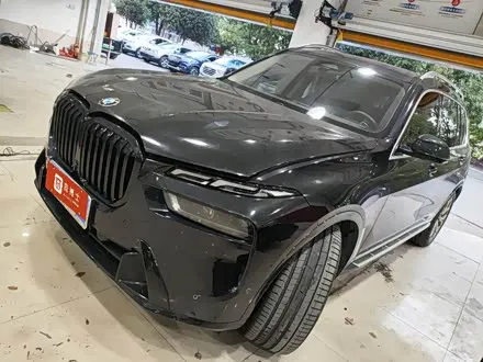 BMW X7 — из Китая под ключ