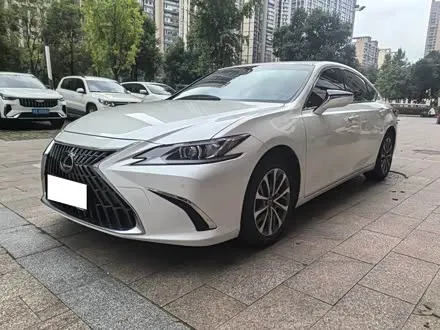 LEXUS ES — из Китая под ключ