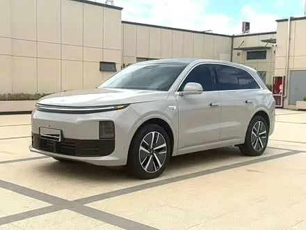 LI AUTO L6 2024