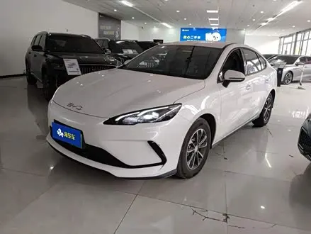 BYD SEAL 05 DM-I 2025
