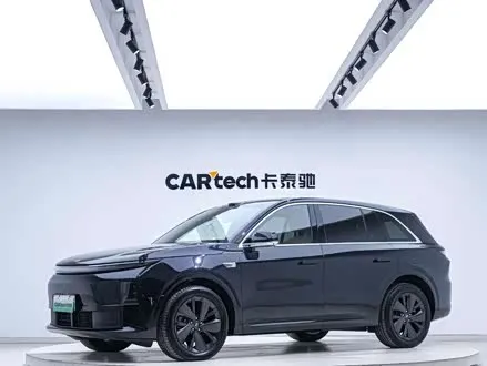 LI AUTO L6 2025