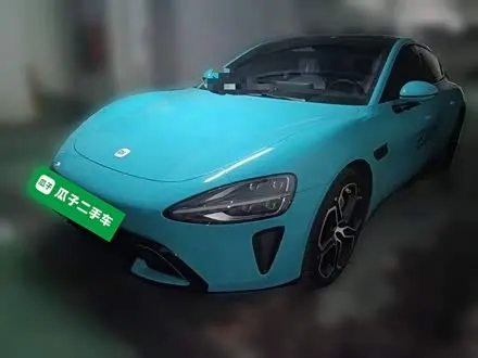 XIAOMI SU7 2024