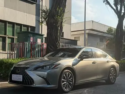 LEXUS ES — из Китая под ключ