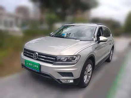 VOLKSWAGEN TIGUAN L 2018