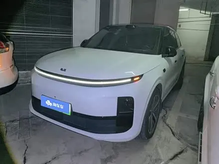 LI AUTO L6 2024