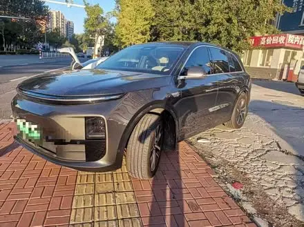 LI AUTO L6 2024