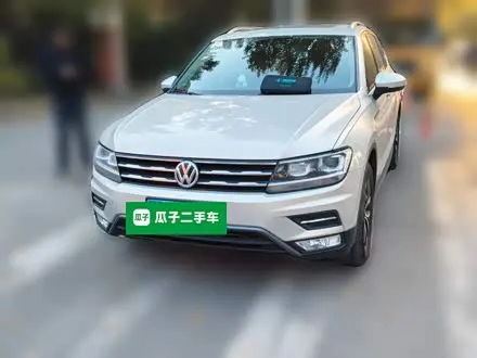 VOLKSWAGEN TIGUAN L 2017