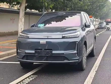 GEELY GALAXY M9 2025