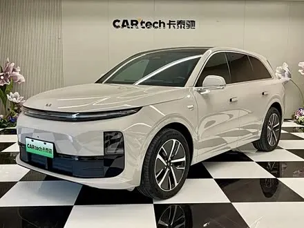 LI AUTO L6 2024
