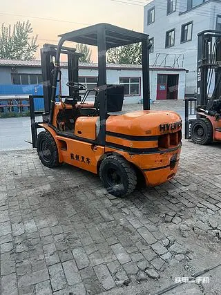HYUNDAI CPC30E-08S — из Китая