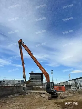 HITACHI ZX270LC — из Китая