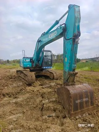 KOBELCO SK210LC-8 2015 — Китай — под ключ — фото 1