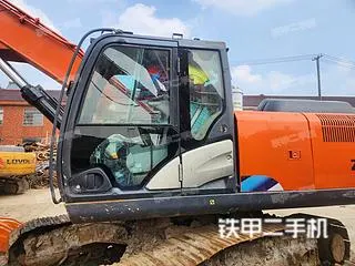 HITACHI ZX240-5A — из Китая