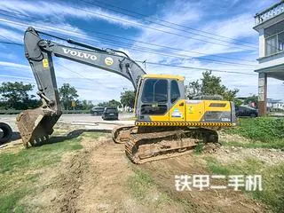 VOLVO EC200DAG — из Китая