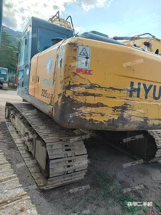 HYUNDAI R225LC-7 — из Китая