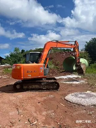 HITACHI ZX70 — из Китая