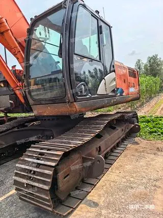 HITACHI ZX240-5A — из Китая