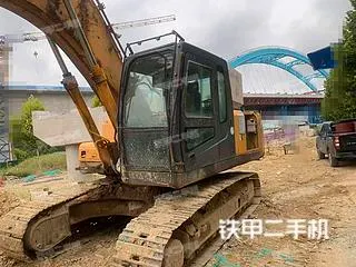 Hyundai R215-7 — из Китая