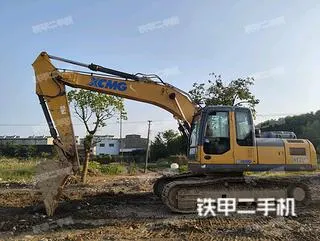 XCMG XE215D — из Китая