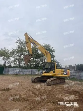 Komatsu PC240LC-8M0 — из Китая