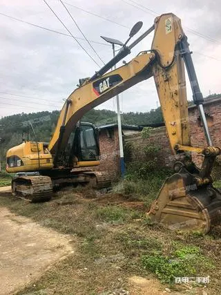 Caterpillar 320D — из Китая