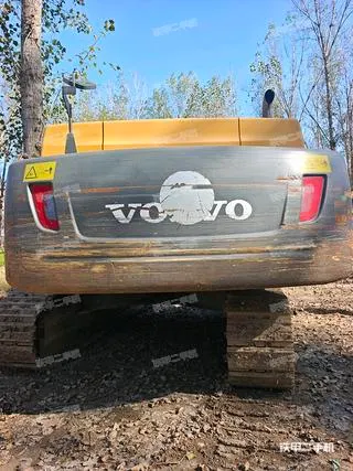 Volvo EC380DL — из Китая
