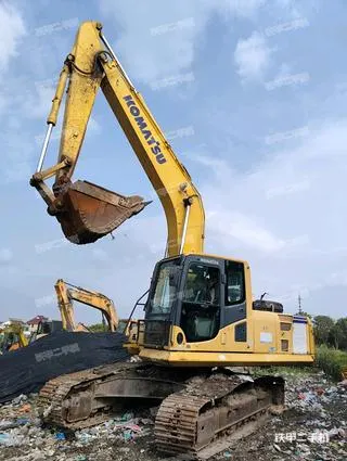 Komatsu PC210LC-8M0 — из Китая
