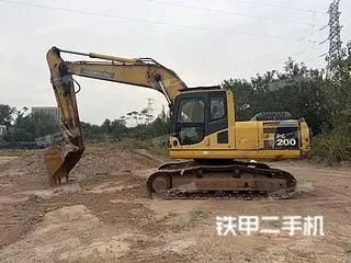 Komatsu PC200-8 — из Китая