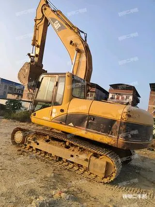Caterpillar 320C — из Китая