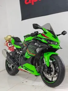 KAWASAKI ZX-4RR — из Китая под ключ