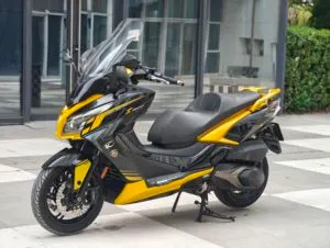 KYMCO S400 — из Китая