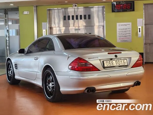 MERCEDES-BENZ SL-CLASS 2002 — 108 000 км, серебристый, Корея — под ключ — фото 2