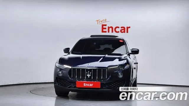 MASERATI LEVANTE 2019 — 72 462 км, синий, Корея — под ключ — фото 3
