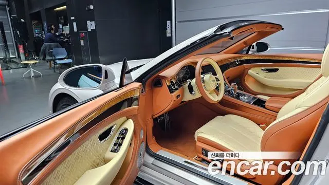 BENTLEY CONTINENTAL 2022 — 6 561 км, белый-перламутр, Корея — под ключ — фото 11