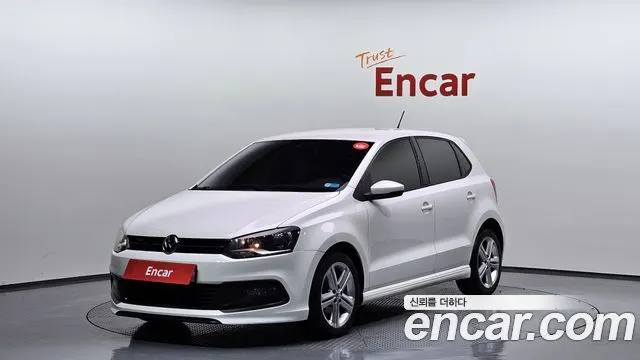 VOLKSWAGEN POLO 2014