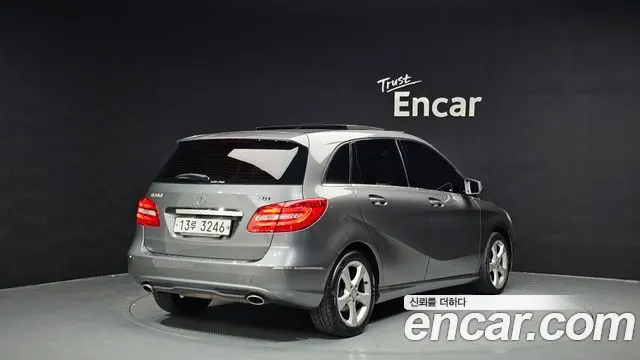 MERCEDES-BENZ B-CLASS W246 2013 — 211 632 км, серебристо-серый, Корея — под ключ — фото 2
