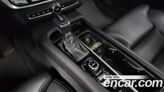 VOLVO V90 CROSS COUNTRY 2017 — 94 045 км, белый-перламутр, Корея — под ключ — фото 9