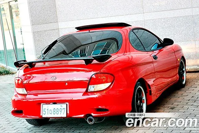 HYUNDAI TIBURON 2001 — 240 000 км, Корея — под ключ — фото 8