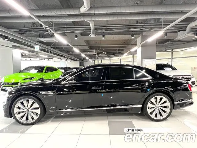 BENTLEY FLYING SPUR 2020 — 21 705 км, чёрный, Корея — под ключ — фото 3