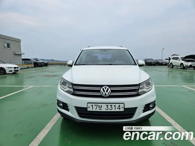 VOLKSWAGEN TIGUAN 2014